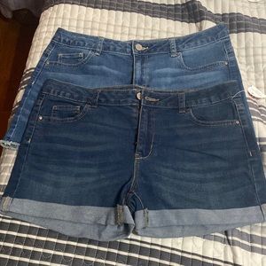 🎆 2 pairs of Girls Plus Shorts 🎆